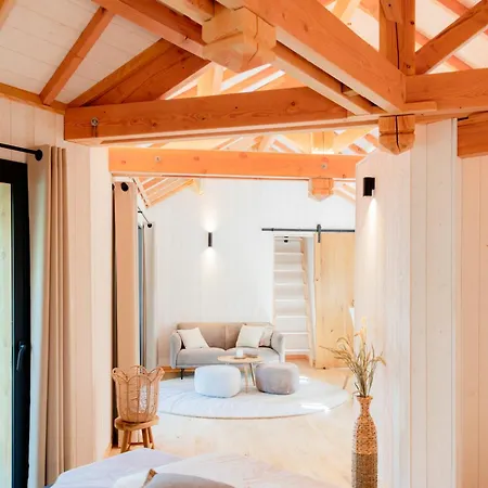 Lodge Dolce Et *